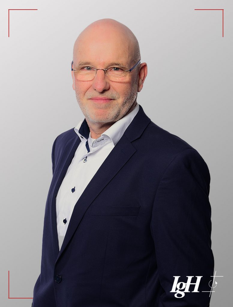 Dr.-Ing. Siegfried Rotthäuser, Experte für hydraulische Prüfstandstechnik bei IgH